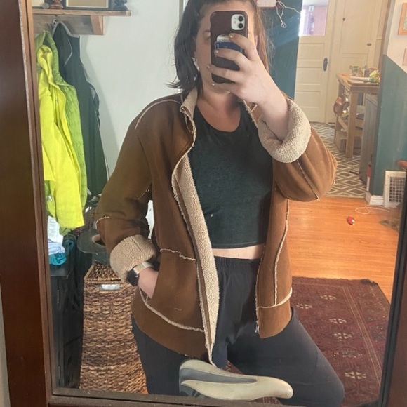 Super Soft Oversized Fleece Jacket - Picture 4 of 5